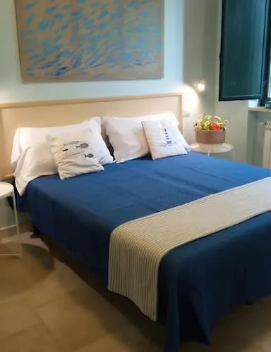 La Rossi With Pool 7 *