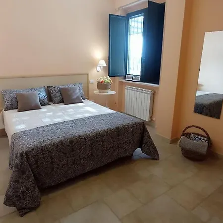 La Rossi With Pool 7 *