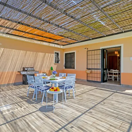 La Rossi With Pool 7 Gallipolli