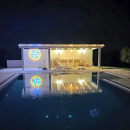 La Rossi With Pool 7