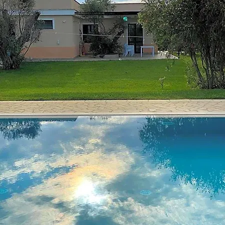 La Rossi With Pool 7 Галлиполи