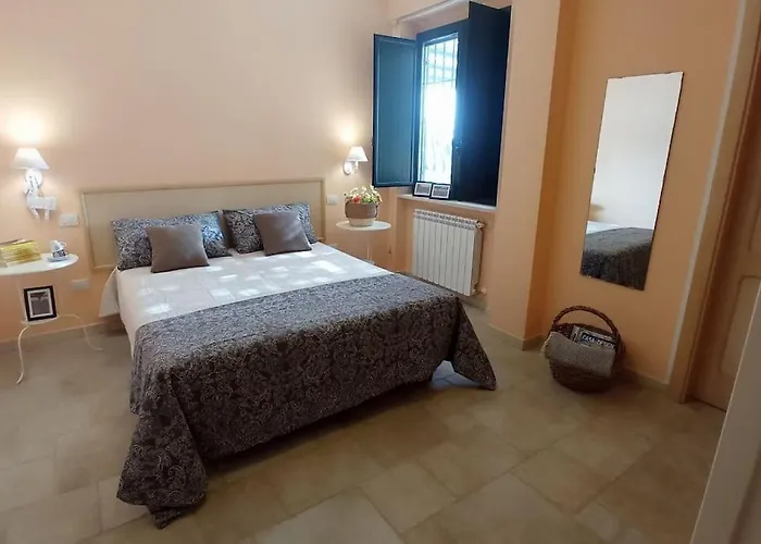 La Rossi With Pool 7 *